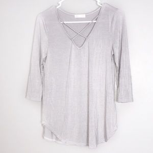 3/$15 Emory Park Criss Cross Gray 3/4 Sleeve Shirt